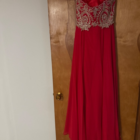 Red formal gown - Beaded strapless - Picture 2 of 3